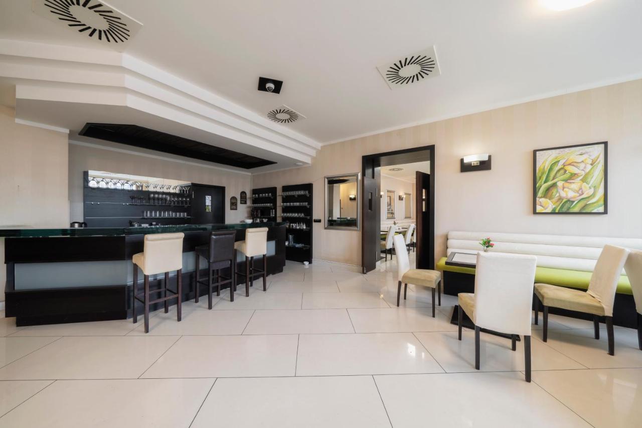 Hotel Astory Πίλζεν Εξωτερικό φωτογραφία